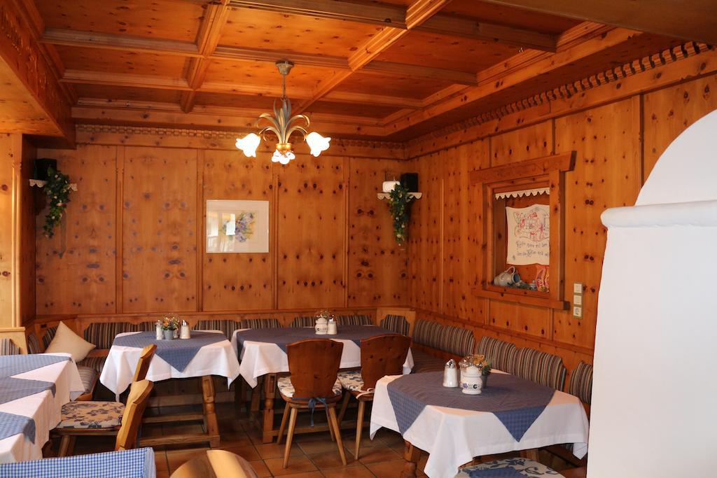 Hotel Gasthof Baerenwirt Fusch an der Grossglocknerstrasse Exterior foto